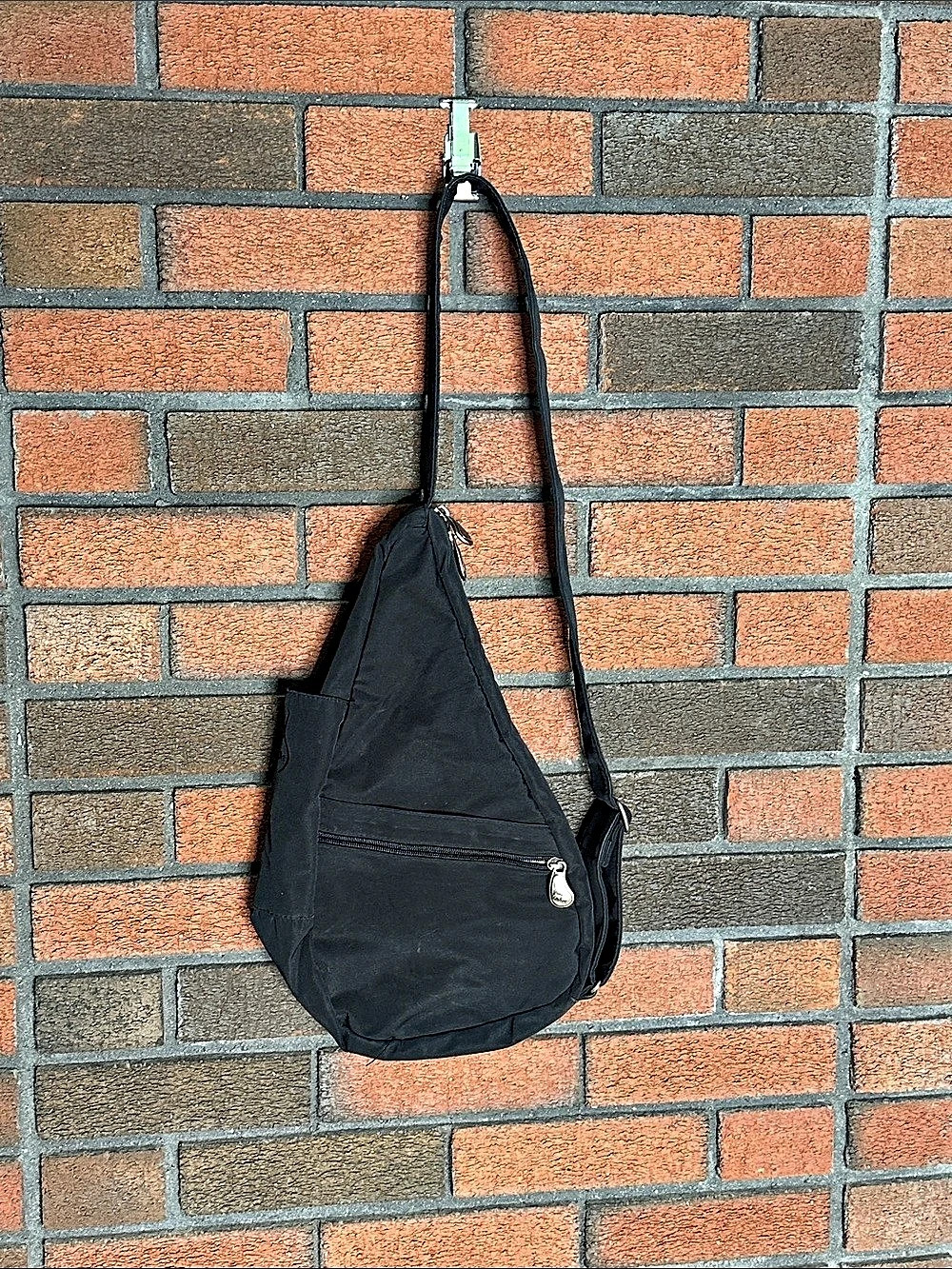 AmeriBag Healthy Back Bag Black Crossbody Bag